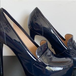 Pour la Victoria midnight blue Larkin heels